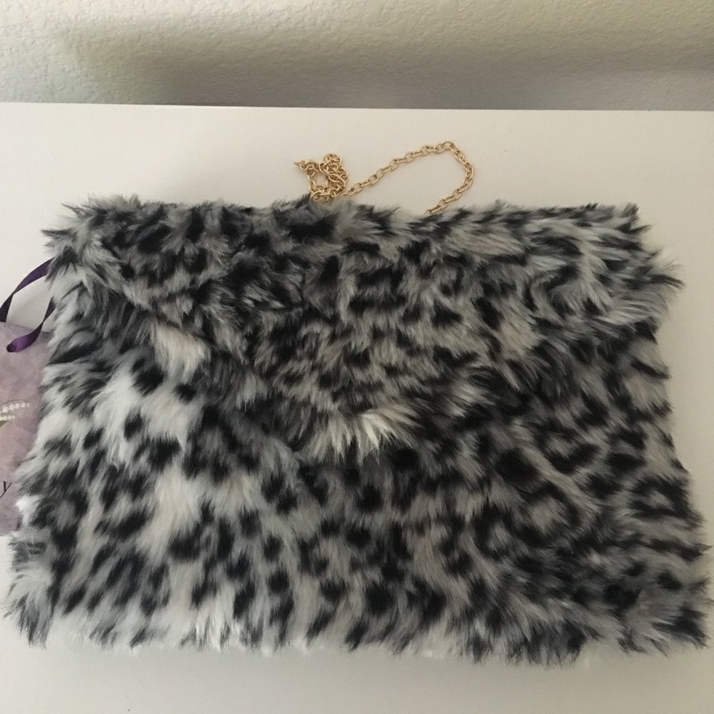 Lily & Ivy Animal print faux fur crossbody